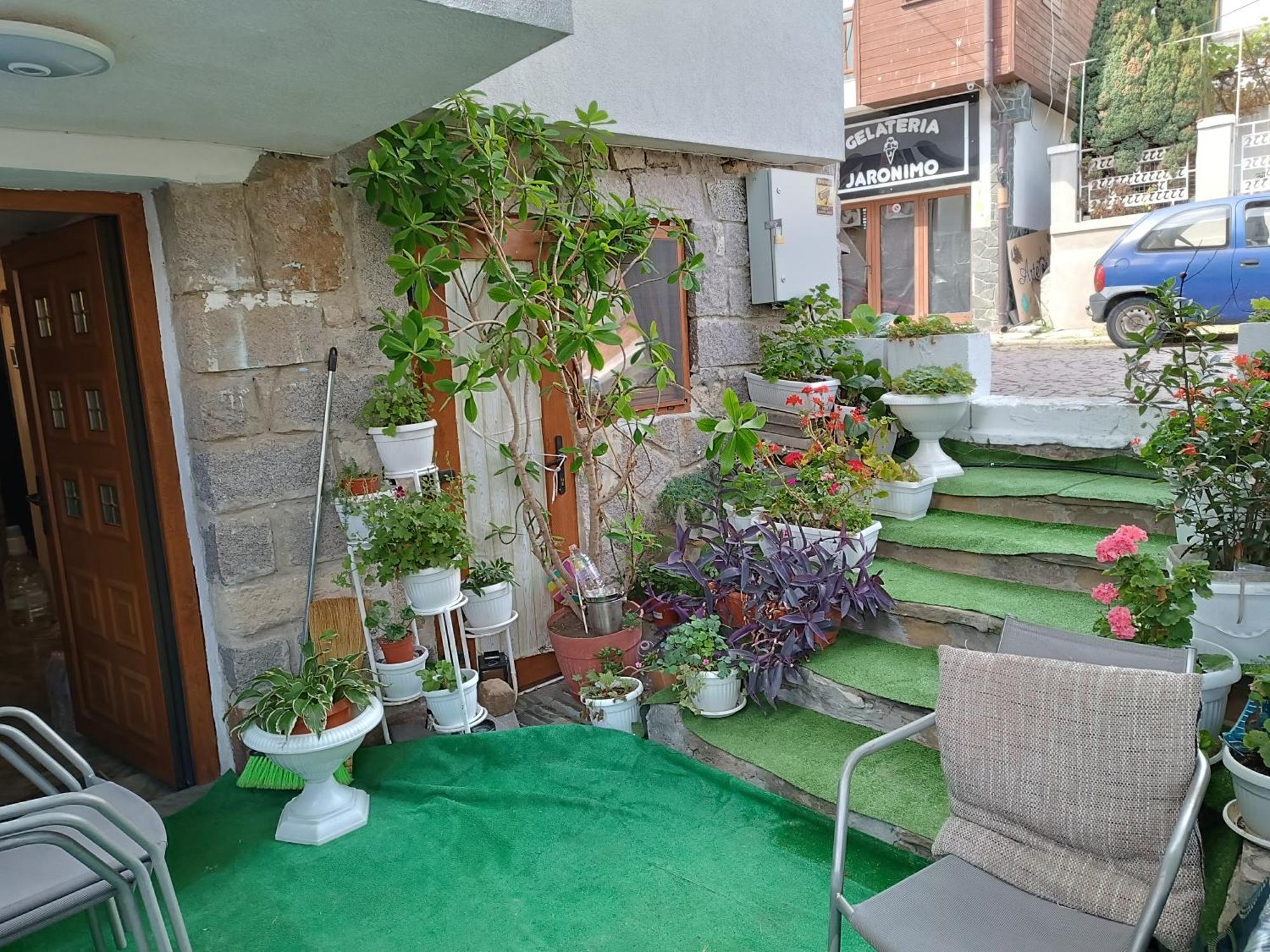 Farlalievi Guest House Созополь Екстер'єр фото